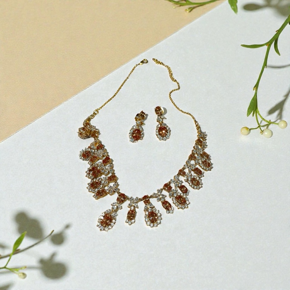 Unique Gold and Brown Jewelry Set